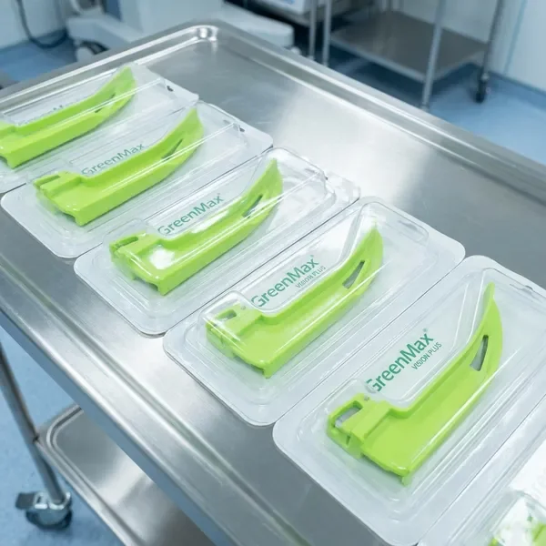 GreenMax disposable laryngoscope blades for single-use procedures